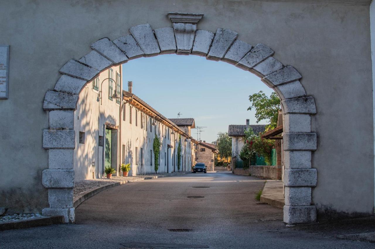 Tal Borc Villa San Vito al Torre Luaran gambar