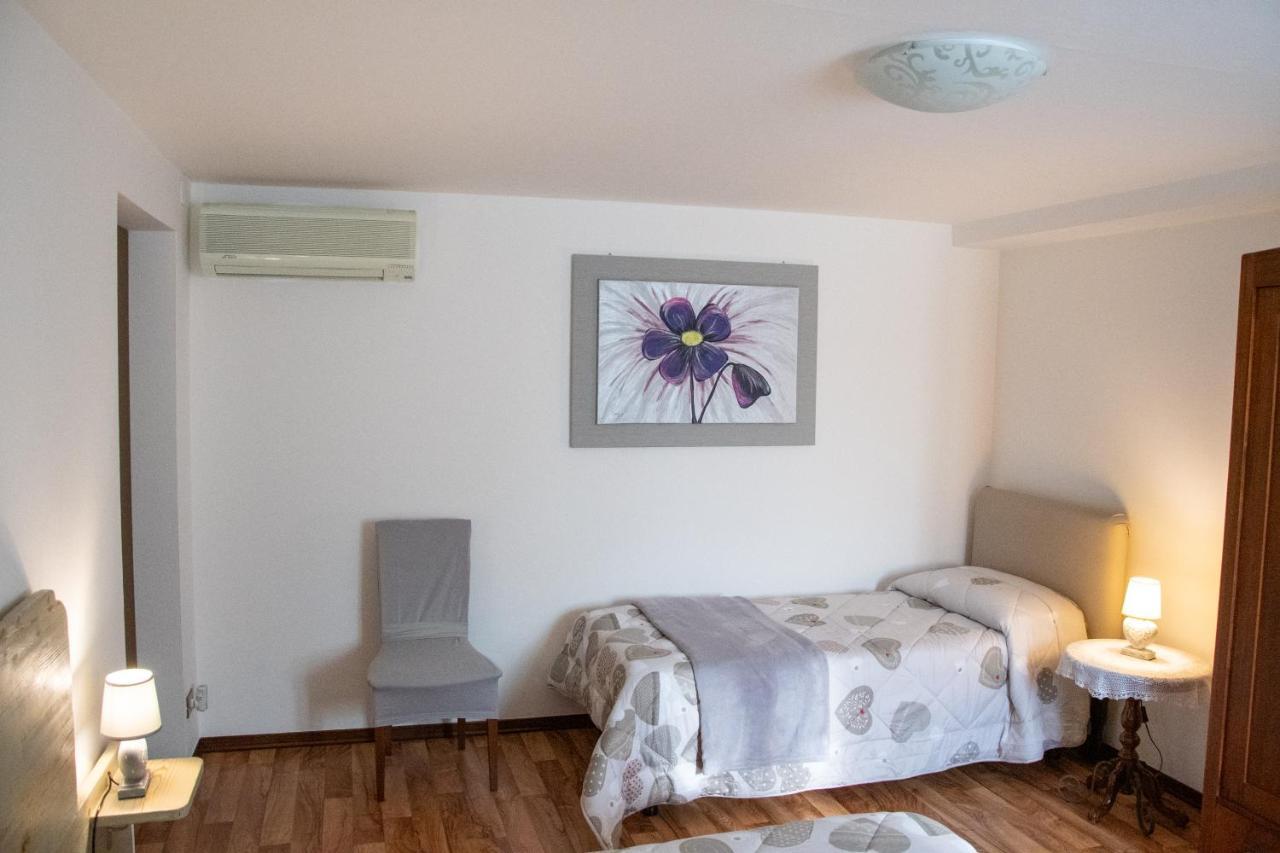 Tal Borc Villa San Vito al Torre Luaran gambar